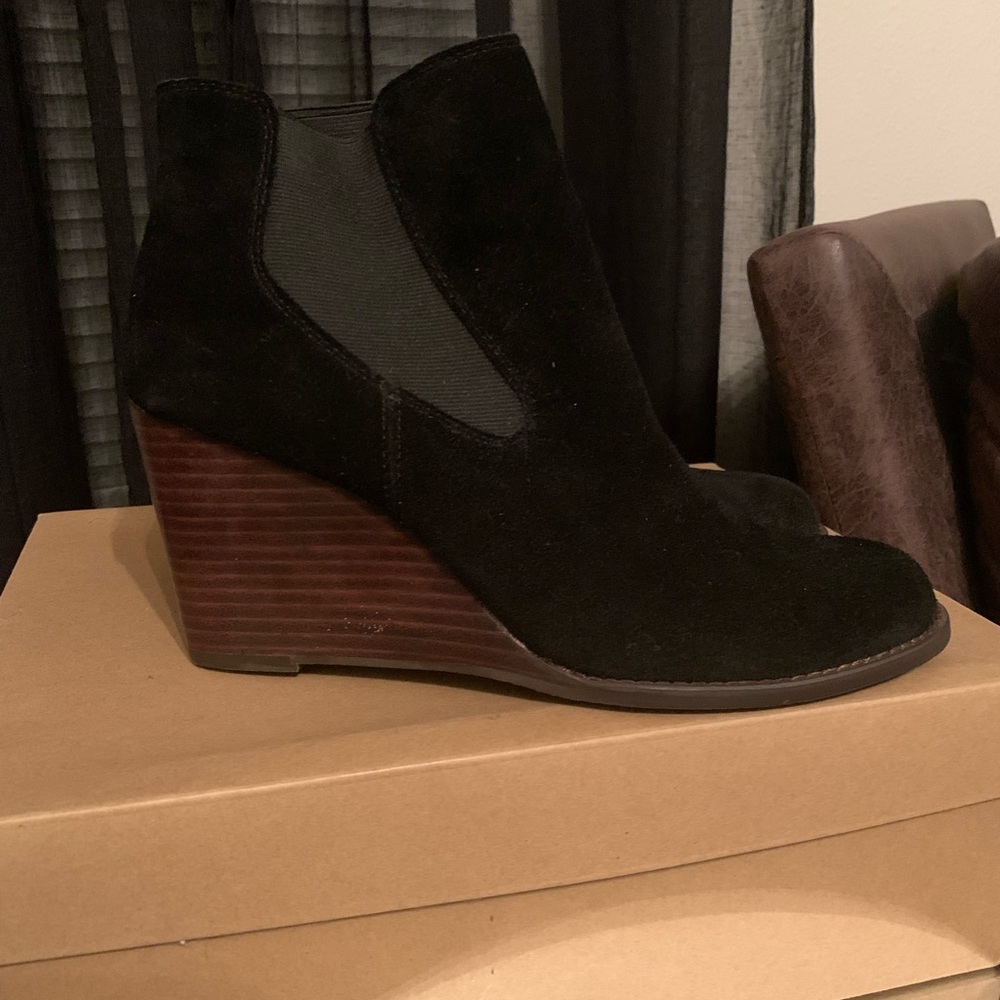 Lucky Brand Yamka black wedge boots